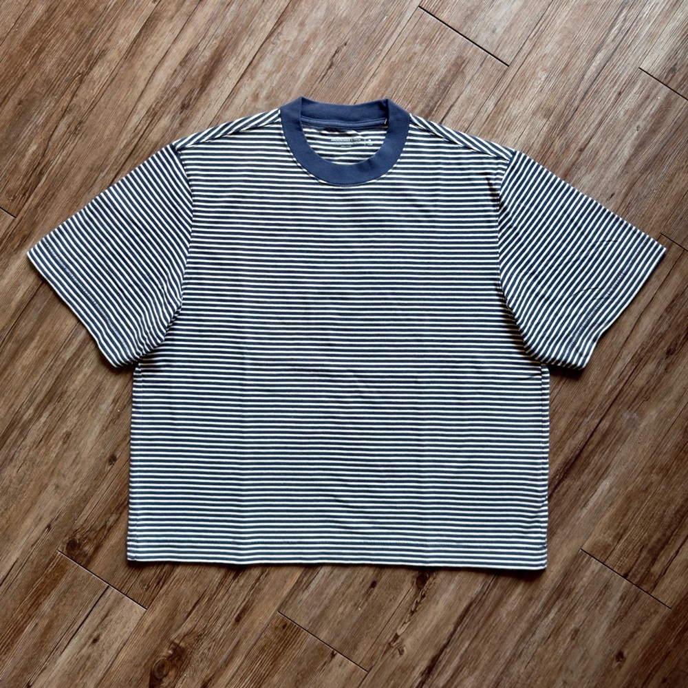 Brand New Abercrombie & Fitch Premium Heavyweight Cropped Blue and White Tee